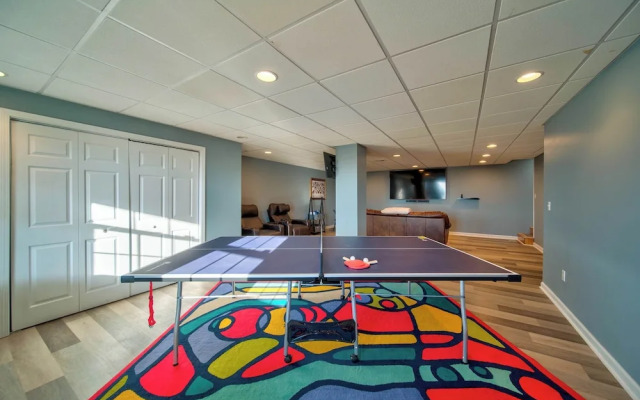 Sunset View 3 BDR Close to Downtown!