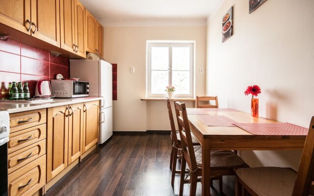 Elegant Apartment Old Town IV