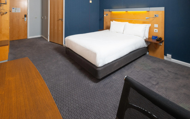 Holiday Inn Express Bedford by IHG