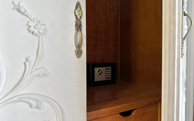 Spacious 3-Bedroom Fully-Furnished Apt in Nasr City