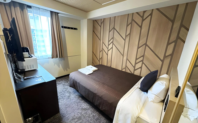 HOTEL LiVEMAX Kyoto Gojo – Guest Rooms – Kyoto