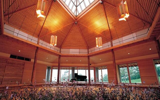 Yatsugatake Kogen Lodge