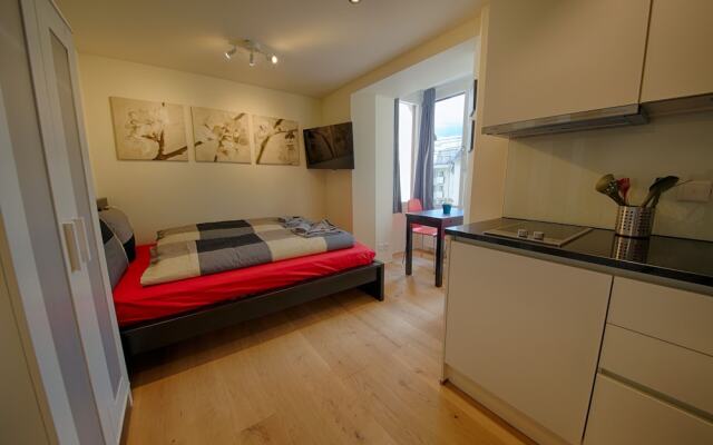 Hitrental City Apartments