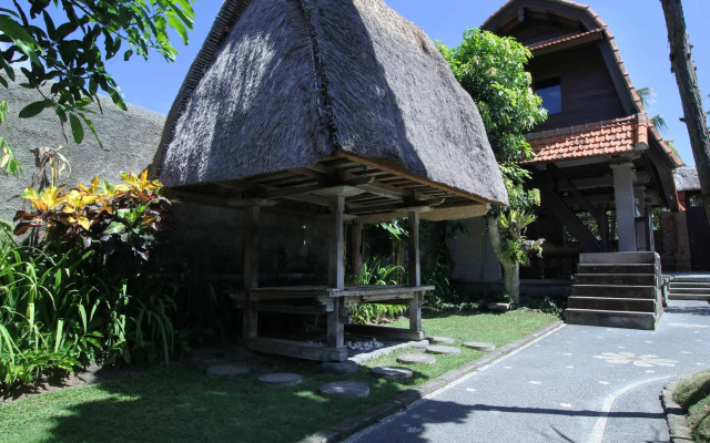 Airy Ubud Pengosekan Raya Bali