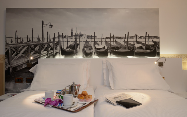 Unahotels Ala Venezia - Adults Only