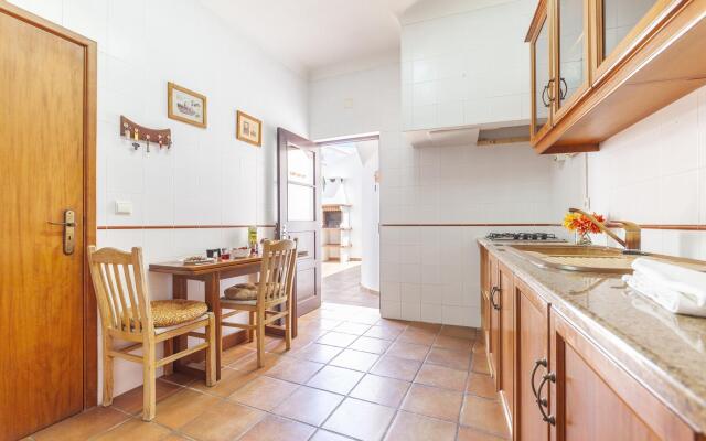 J - Bedroom 4 in Casa do Farol