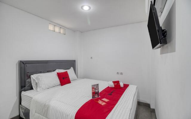 RedDoorz Syariah near Galeria Mall Yogyakarta