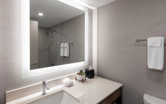 Valhalla Hotel & Conference Centre