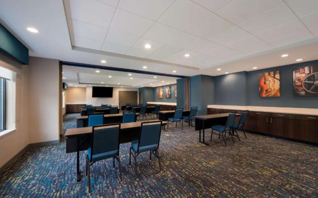 A Victory Hotel & Suites