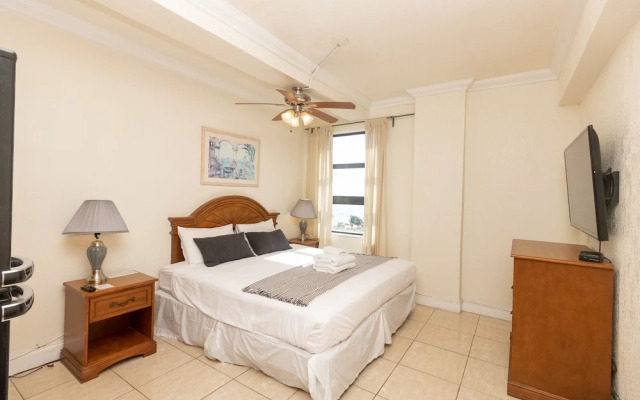 784 Ocean View Hollywood Beach