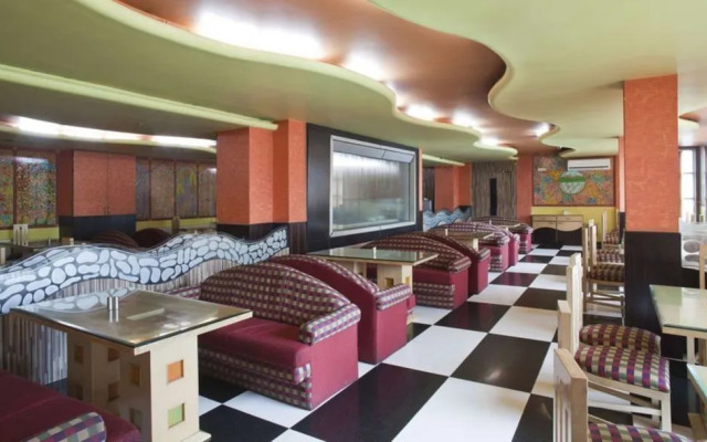 Hotel Silver Star by ADB Rooms