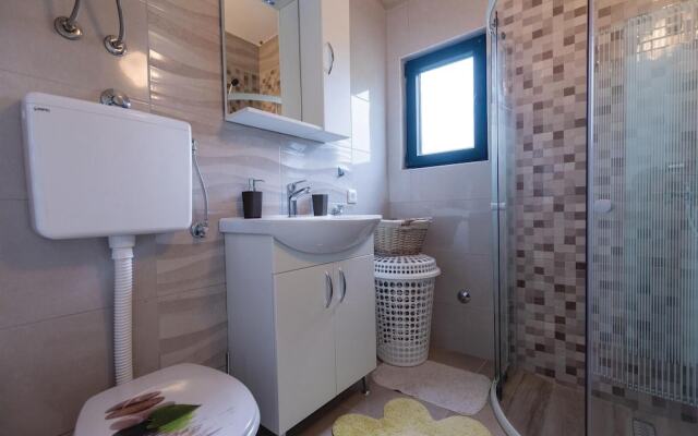 Stunning Home in Klek With Wifi and 2 Bedrooms