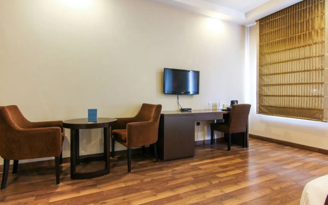 Vibe By The LaLiT Traveller