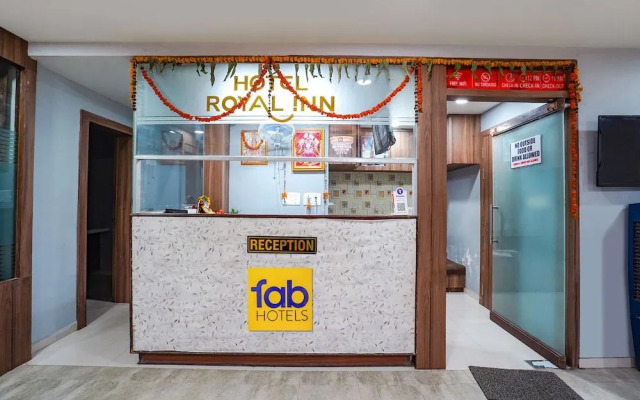 Fabhotel Royal Inn
