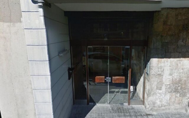 Three Bedroom Apartment in Sants