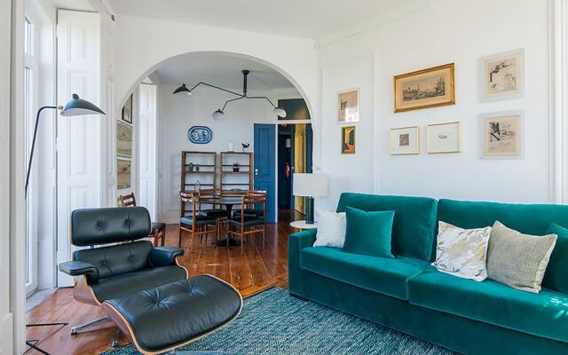Renovated Charming Apartment with view in Santos