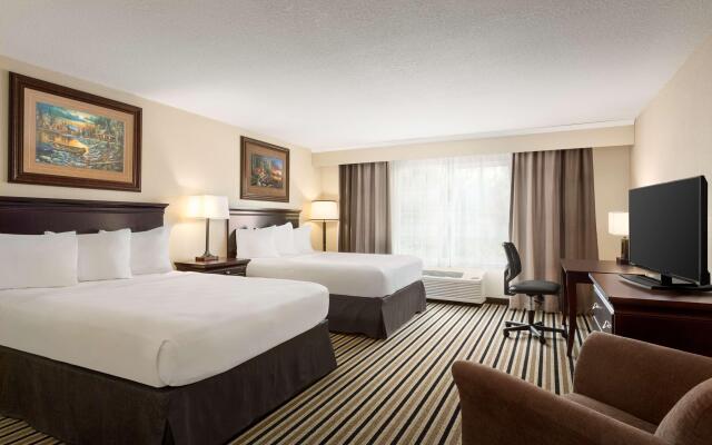 Country Inn & Suites By Radisson, Little Falls, Mn