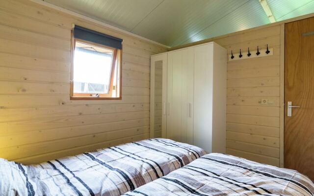 Modern Cabin Near Sea in Oosterend Terschelling