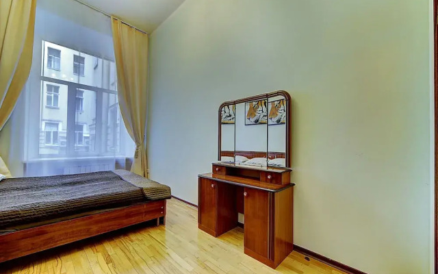 Апартаменты «Невский»