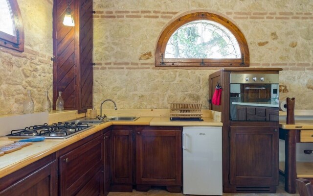 Casale Medievale-Per La Dolce Vita