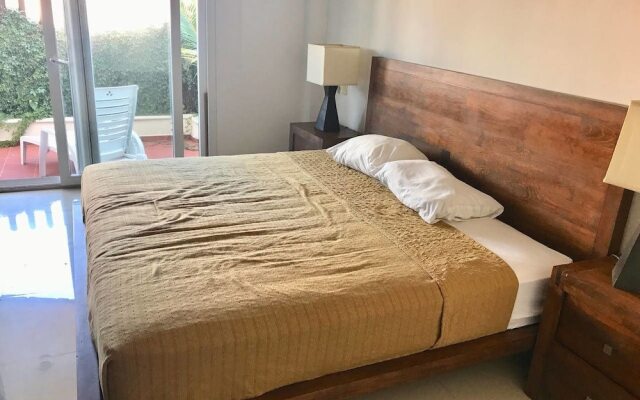 Apartment 101-2 Amalfi by Slieva Near 5th Avenue