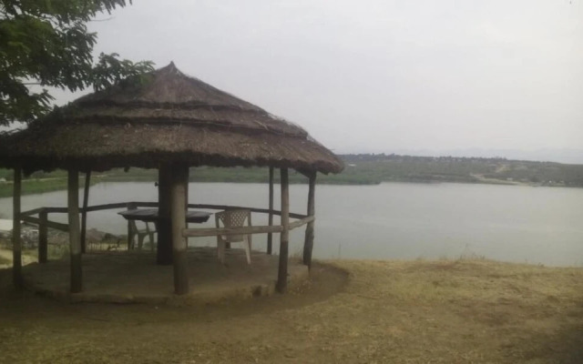 Tembo Safari Lodge