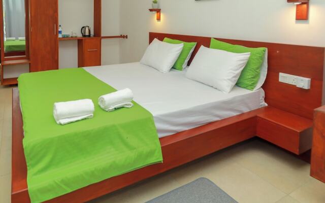 Traveller's Hotel Hikkaduwa