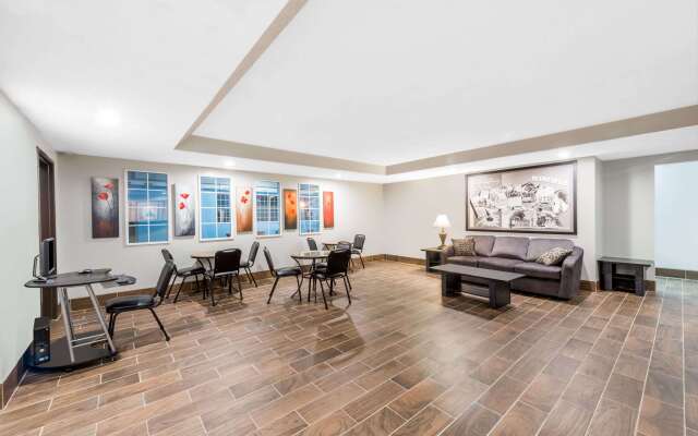 Super 8 by Wyndham Winfield/Quail Ridge Area