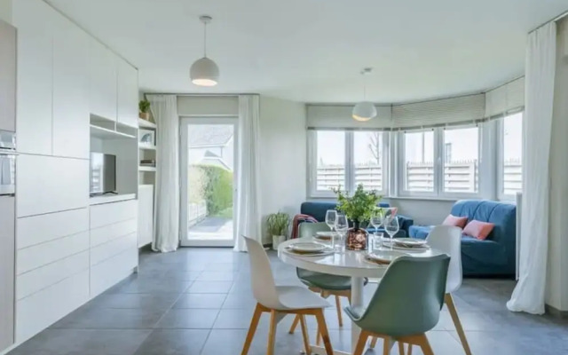 Bright Apartment With Large and Sunny Garden