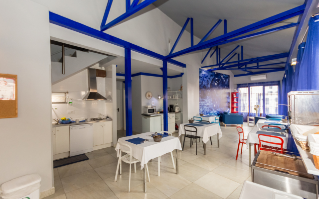 Nest Style Granada Hotel