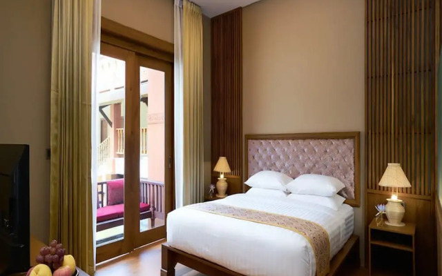 Royal Palace Hotel