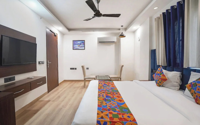 Fabhotel Golden Eye Inn