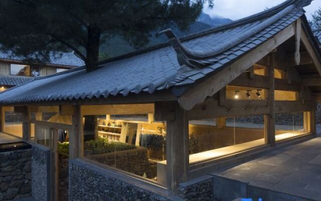 Xuema Yulong Hotel