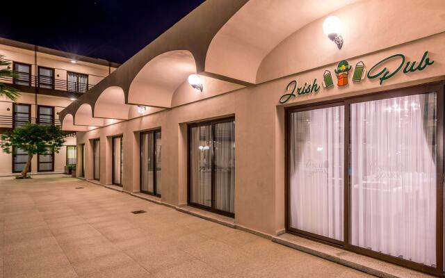 Oscar Park Hotel