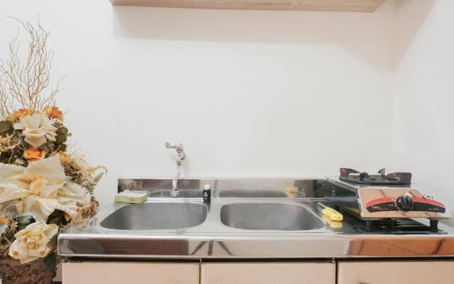 Simply Modern Studio Apartment at Centro City Residence