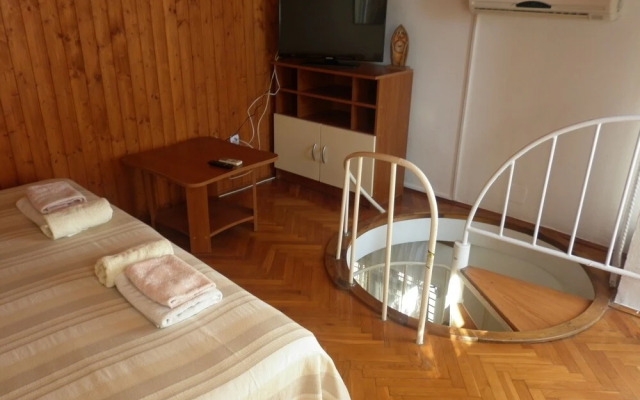 Rosmarinus Rubic studio