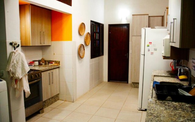Flat com mini kitchen- Aldeia de Perocão Guarapari - Passeio de barco, Caiaque, SUP e Trilhas