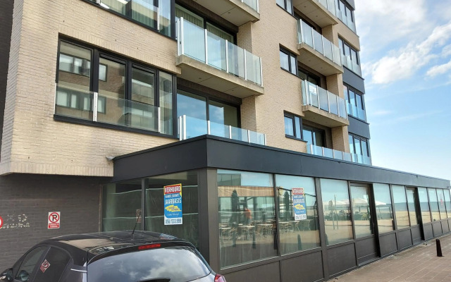 Koksijde Zeedijk La Digue 102 appartement - lateraal zeezicht
