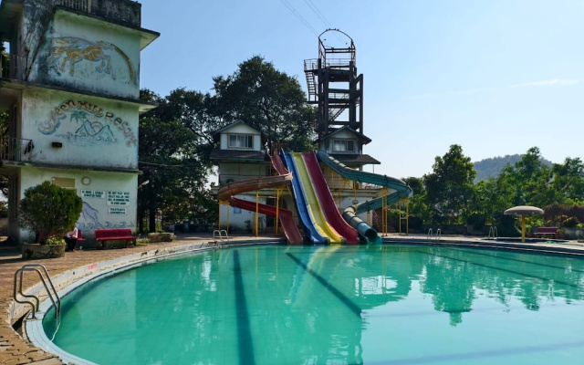 Green Hills Resort – Pool – Bhayandar