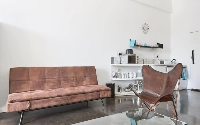 Trendy Art Studio Apartment,Maboneng Joburg