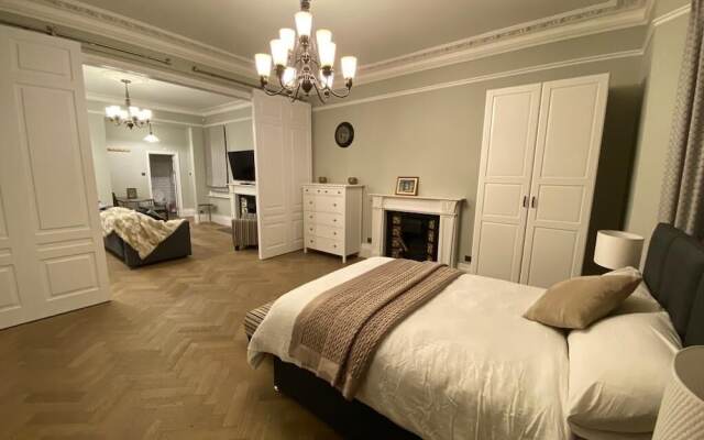 Stunning Victorian Flat Great Links to Central LDN