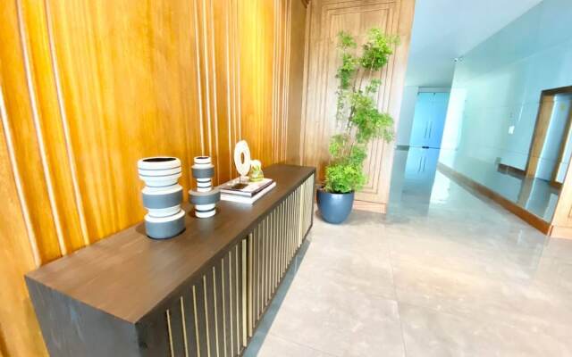 Luxury 1br , Pool, Gym, Close Agora Mall