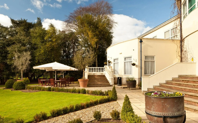 Mercure Chester Abbots Well Hotel