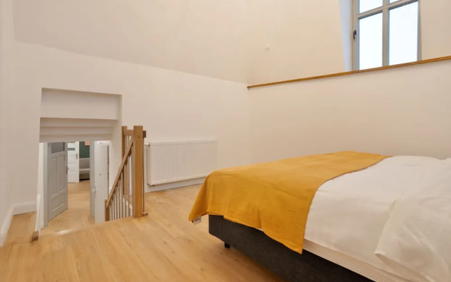 Zentrale Apartments I home2share