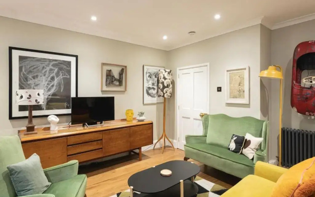 Courtyard Apartment