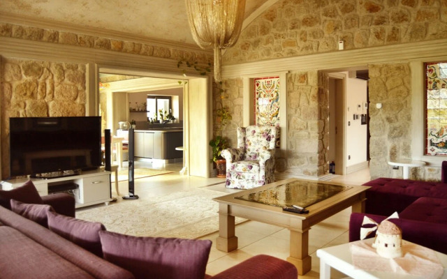 Important Group Villa BD410 5 Bedrooms