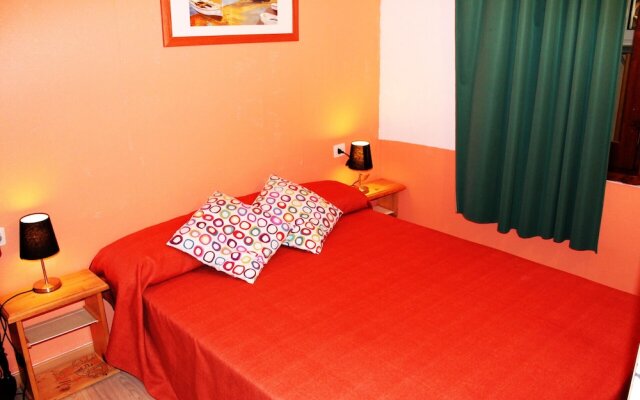253-apartamento con Piscinas Comunitarias