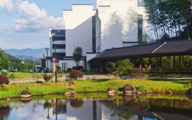 Taining Art Creation Hotel