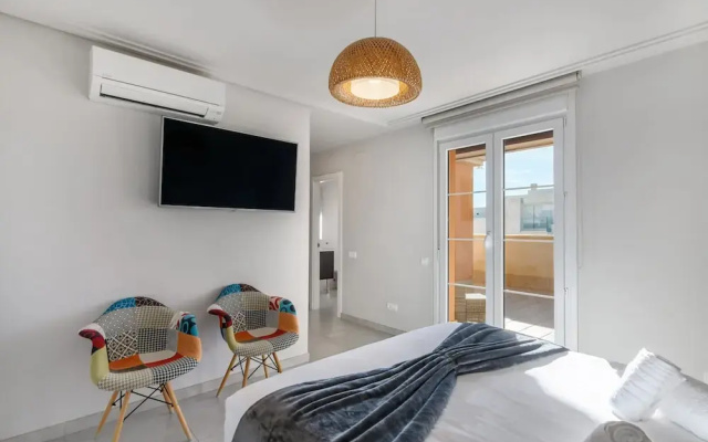 Beachfront Penthouse in Isla Canela