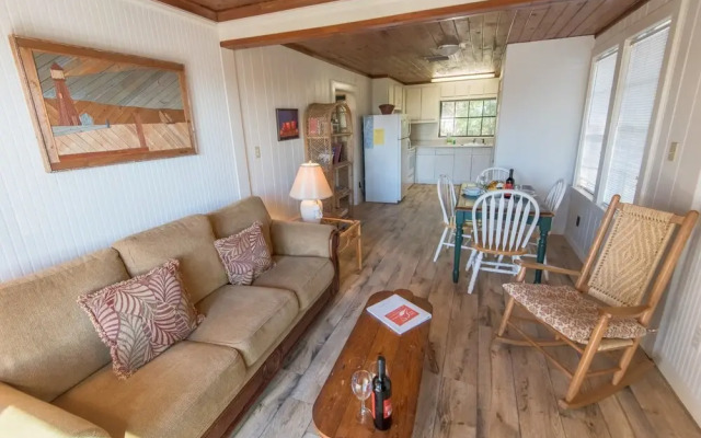 Low Tide Apartment 2